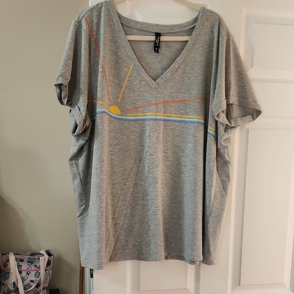 torrid Gray V-Neck Tee with Sunrise Stripe